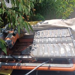7in Tile Saw  Rigid