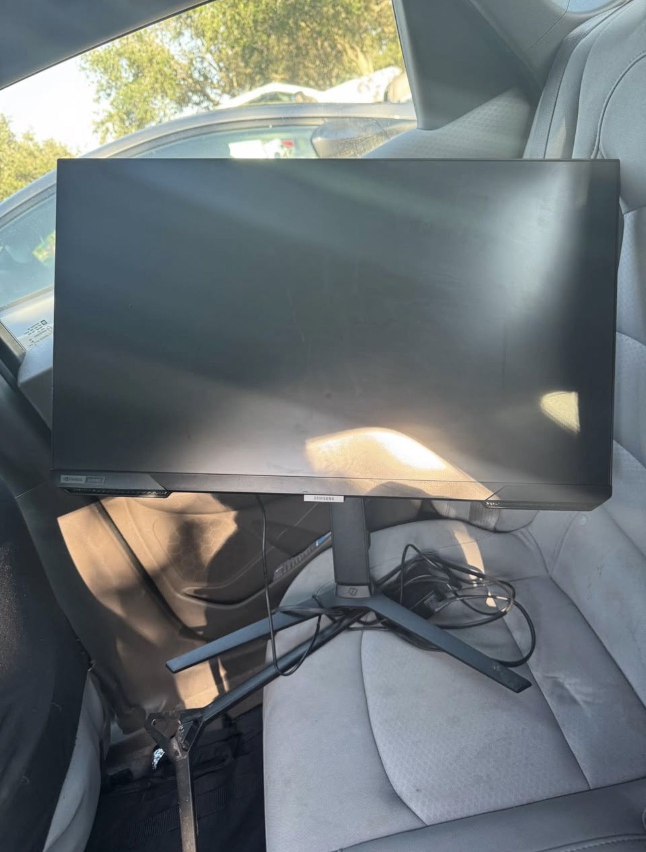 Monitors/ Monitores Samsung and MSI