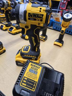 DEWALT
20V MAX XR Cordless Impact Driver 5.0 Battery And Charger Included!