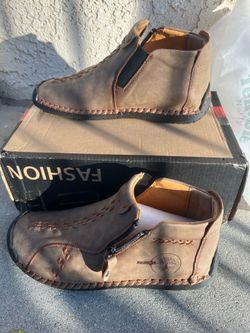 Tenveble medieval natural loafer shoes new open box size 8
