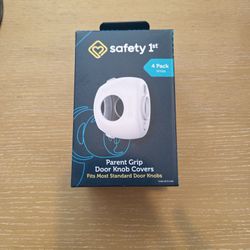Babyproofing: Door Knob Covers