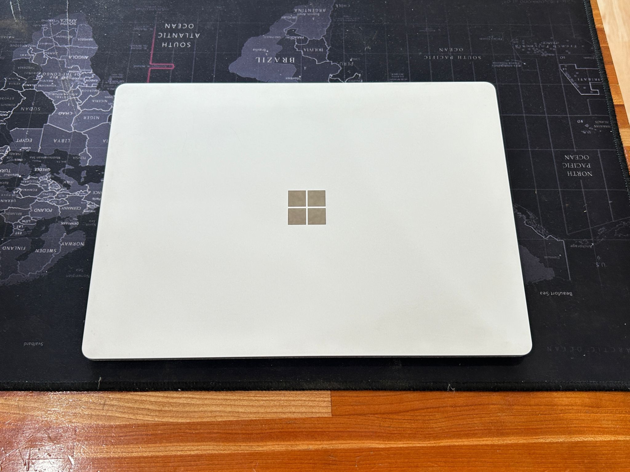 Microsoft Surface Laptop Touchscreen 1769 i7-7660u 2.5Ghz 16GB RAM 512GB SSD Windows 10