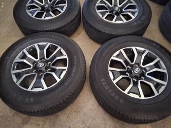 17"Rines y Llantas Toyota Tacoma 4Runner Tundra
