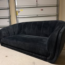 Modern Black Velvet Sofa – Clean & Stylish