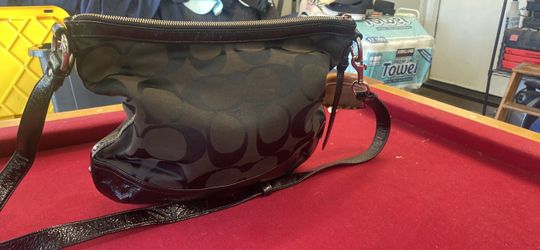 Coach Park Signature Duffle Bag (Style F19727)