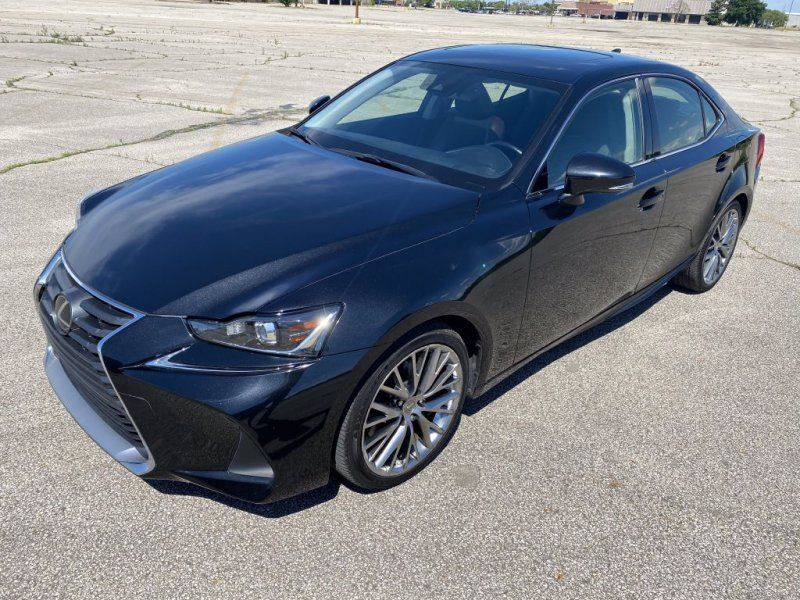 2017 Lexus IS