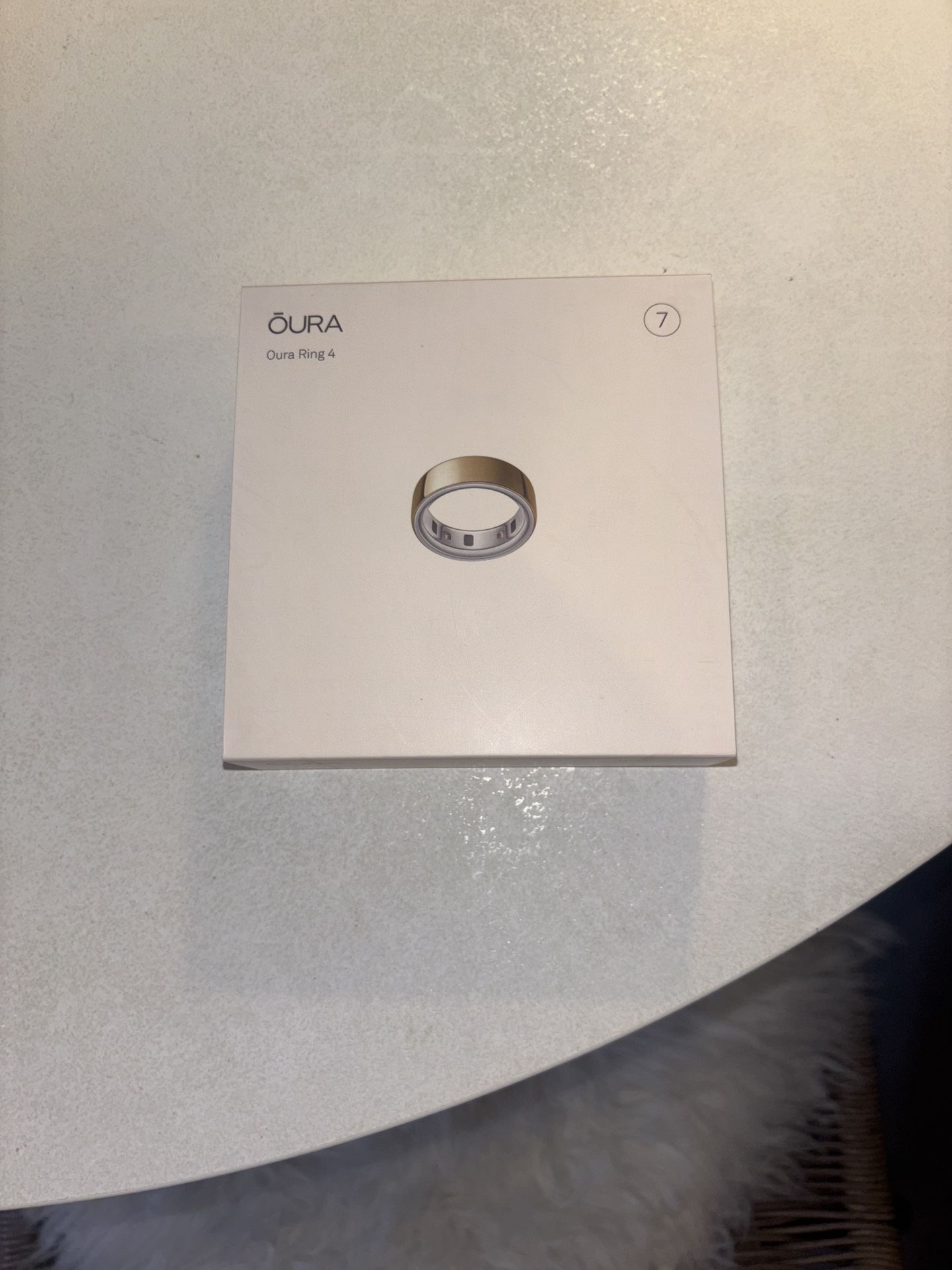 Oura Ring 4 In Elegant Gold Tone. Size 7.
