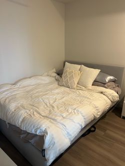 T&N Queen Size Mattress