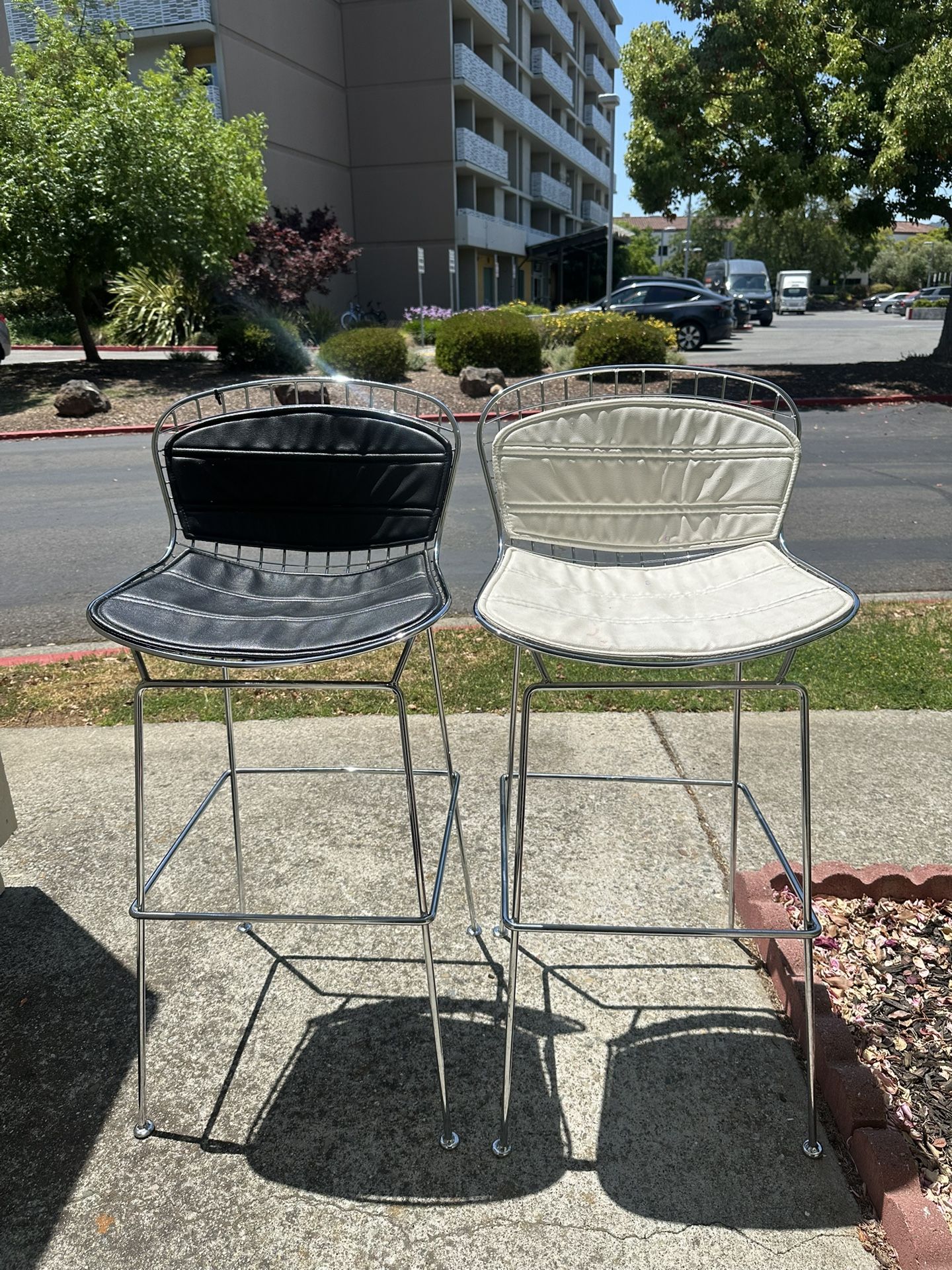 Bar Stools Set