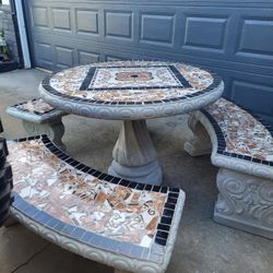 Mesa De Cemento Y Ceramica Nueva Con 3 BANCAS  $450