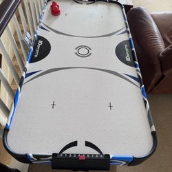 Air hockey Table