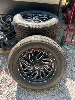 Fuel rims with snow tires