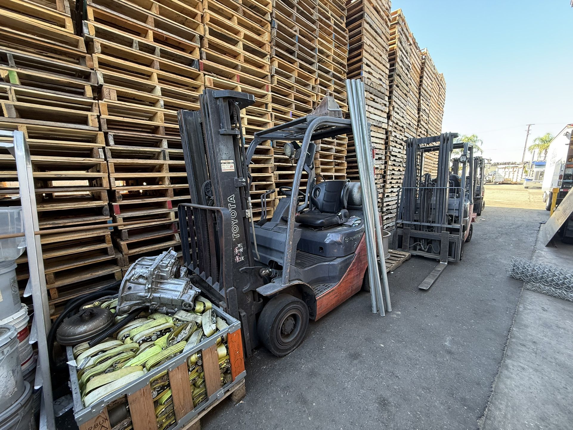 3 Toyota Forklift’s