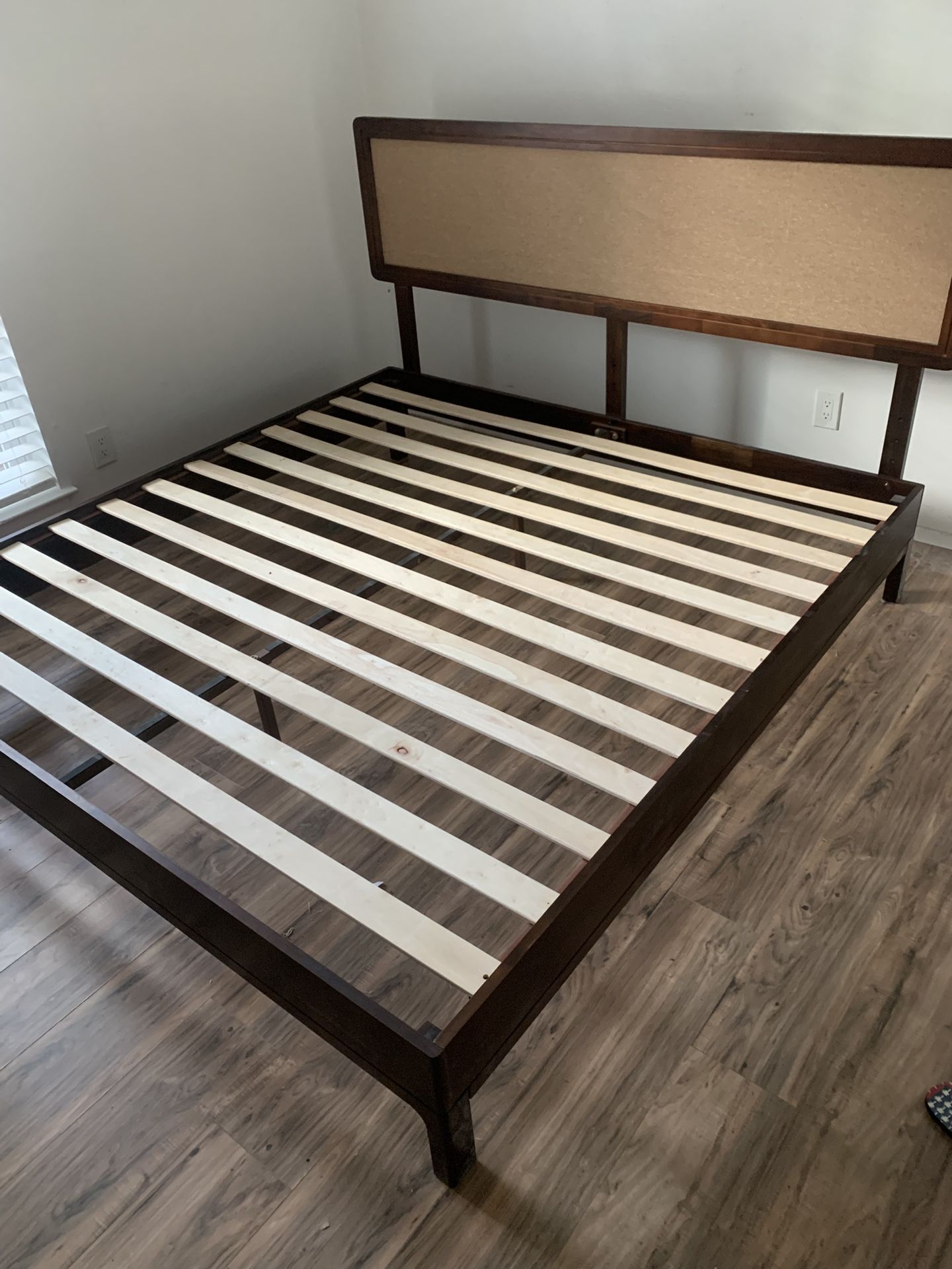 King bed Frame