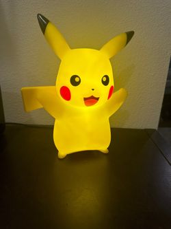 Pokémon Pikachu 10" 3D LED Light Figure Lamp / Night Light (Includes USB Cable)