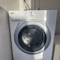 Whirlpool Duet Front Load Washer.  