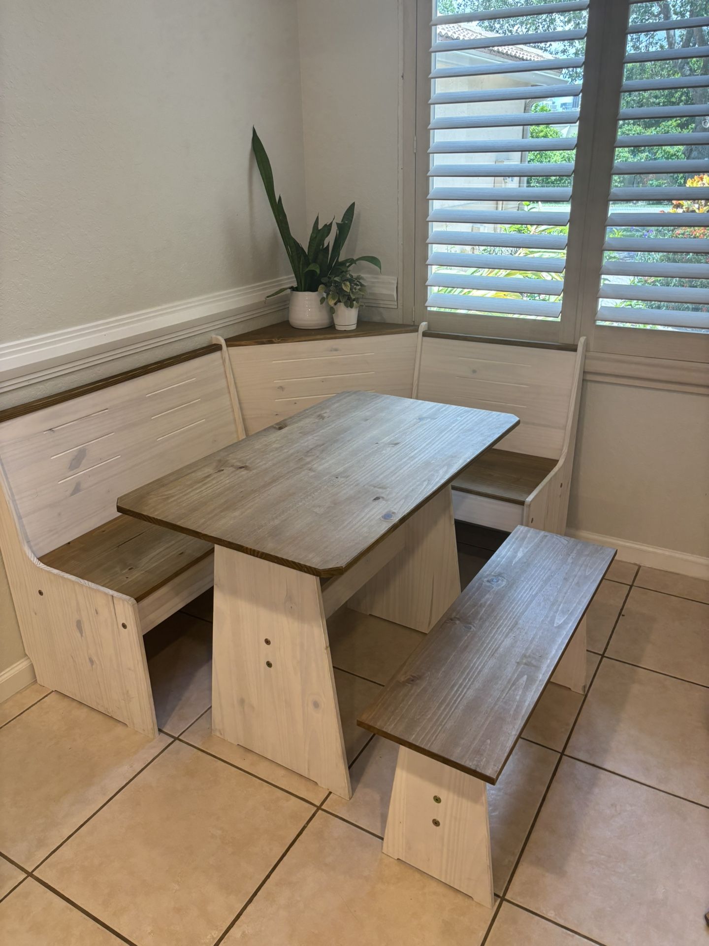 Eat In Kitchen Dining Table - New