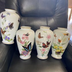 Franklin Porcelain: John Wilkinson Butterfly Vase.