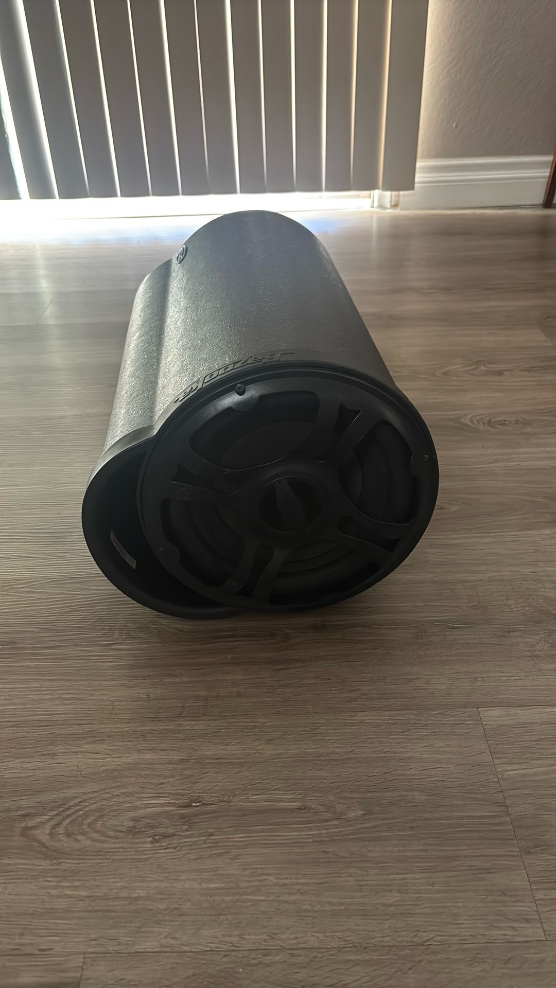 10 Inch Bazooka Speaker Built In Amplifier 