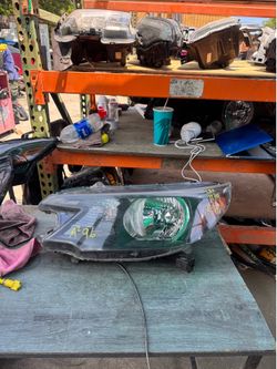 Honda CRV LEFT USED OEM HEADLIGHT (2012-2014)