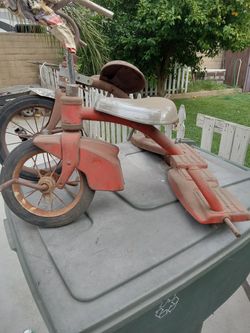 Lowrider old school bike