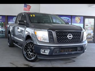 2017 Nissan TITAN