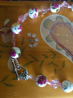 Pretty Porcelain Rose necklace / Fashion jewelry 🌹