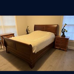 Queen Bed