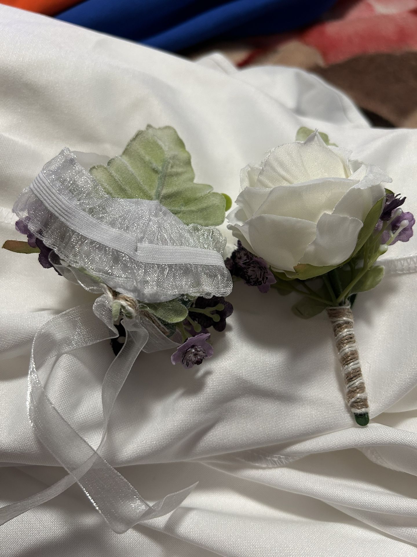 2PCS White & Purple Rose Boutonniere And Bride Wrist Corsage Set For Wedding Party Prom Homecoming Wedding Bouquets For Bride Rose Bridal Bouquets For