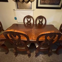 6 Chair Dinning Table