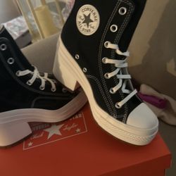 Size 8 Converse Black 