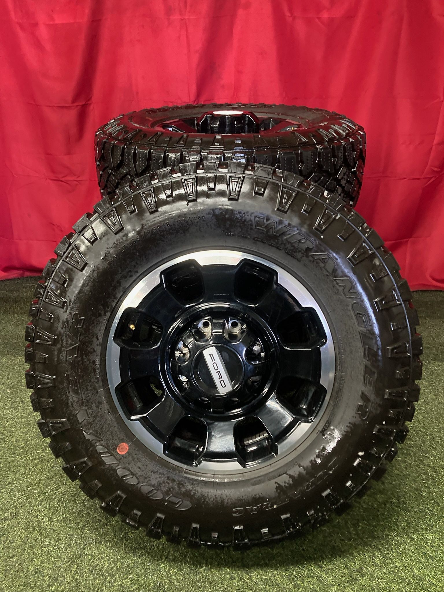 2025 Ford F-250 Tremor Super Duty 8 Lug 18 Inch OEM Wheels