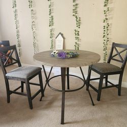 Dining Table & High Chairs