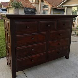 Gorgeous Dark Brown 9-Drawer Solid Wood Large Dresser 