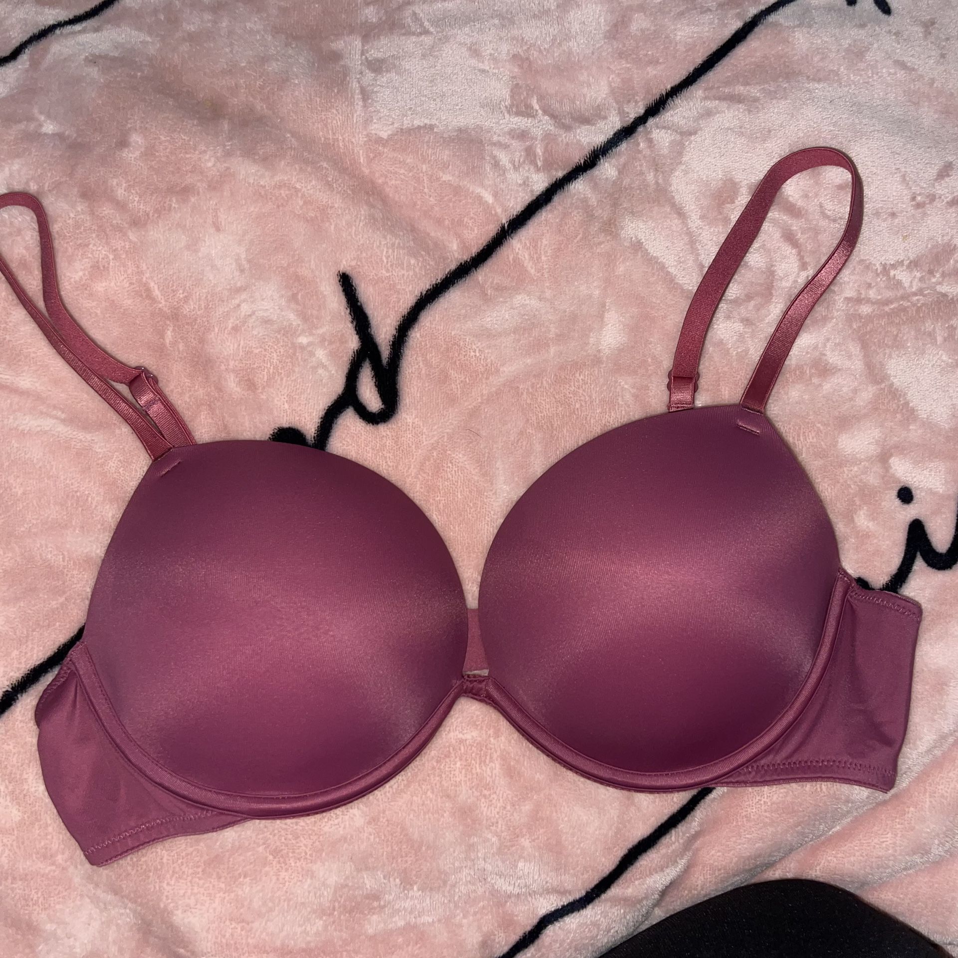 Vs pink wear everywhere super push up bra 36B