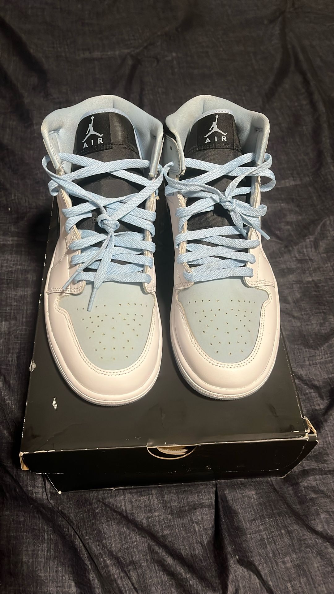 Jordan 1 mid ,size 10 1/2