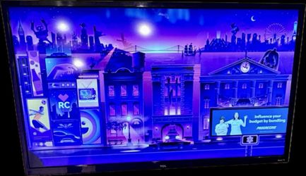 32 inches TCL Roku Smart TV