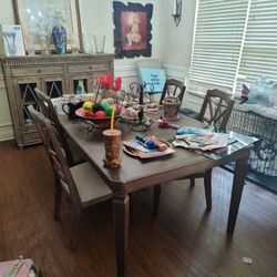 Ashley Furniture Wooden Table With 8 Chairs 