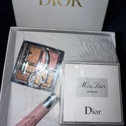 Mothers Day Gift Sets / Authentic Perfumes 