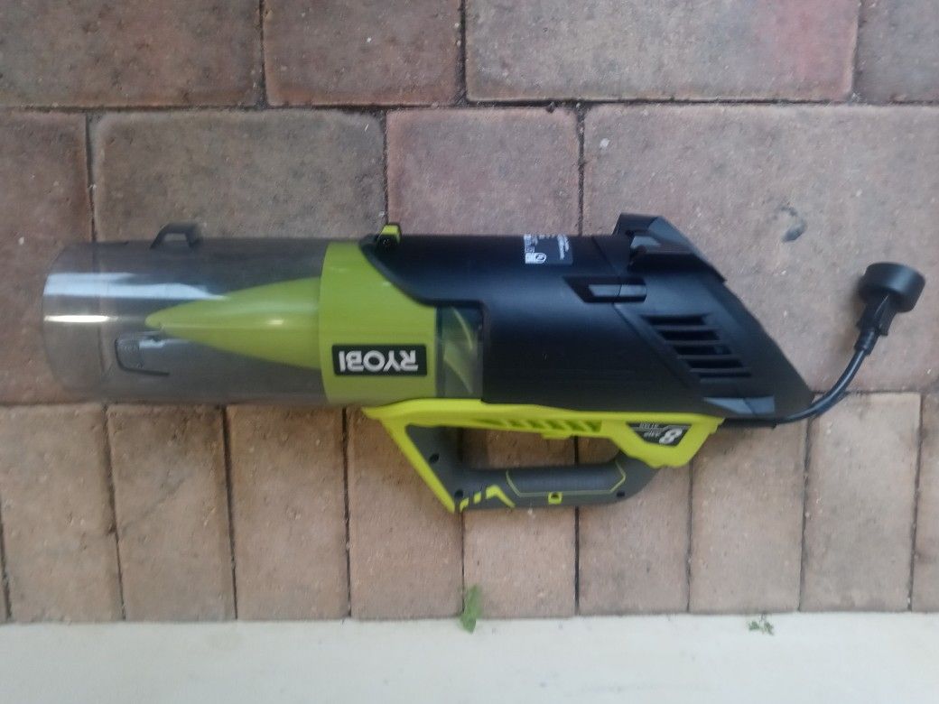 RYOBI RY421021 135 MPH 440 CFM 8 Amp Electric Jet Fan Blower Garden Lawn Outdoor Tool Leaf Blower

Condition is pre-owned, only used a couple of times