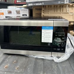 Brand New Microwaves 