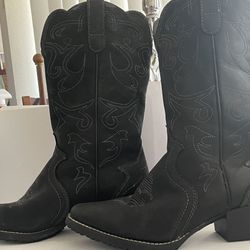 Black Cowboy Boots