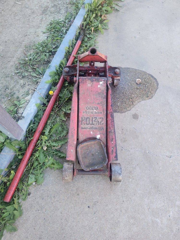 Snap On Floor Jack $990 Brand New I'll Take A $100