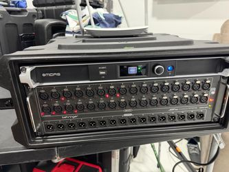 Midas 32c ,stage box Beringer,rauter y cases