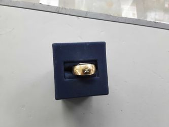 Yellow Gold 14k (.585) 4.3 grams Size 4