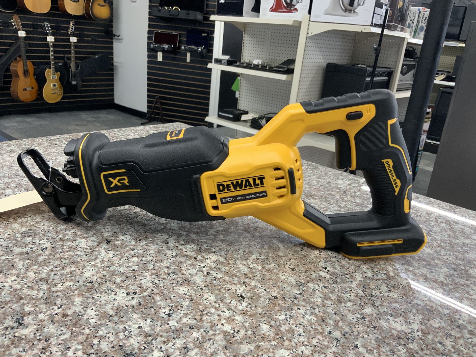 Dewalt XR 20V Brushless Variable Speed Reciprocating Saw