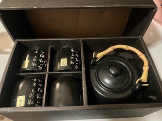 Tougei Tea Set