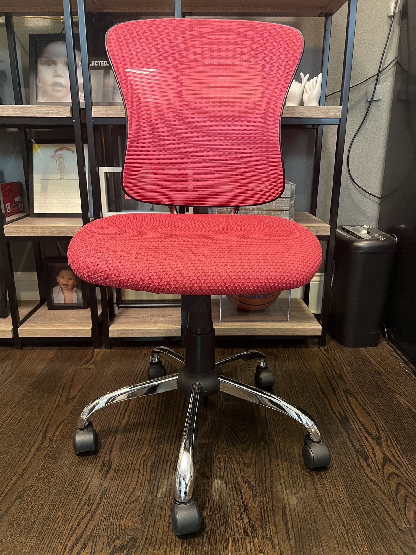 Pink Mesh Desk Chair 