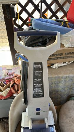 Cleaner for upholstery and carpet/hard floors