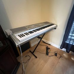 Casio WK-200 Keyboard